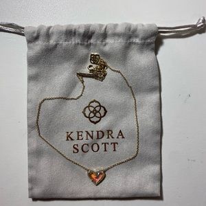 Kendra Scott necklace